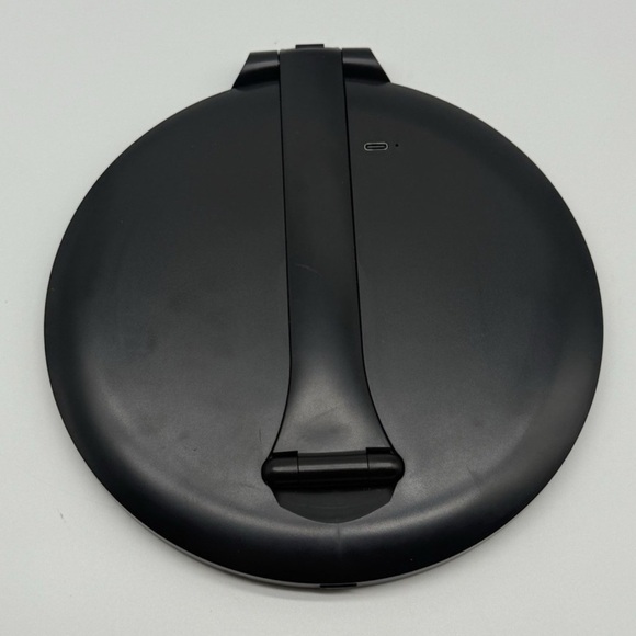 Black Foldable LED Mirror | GLO Tech - Picture 5 of 8